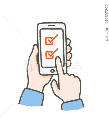 携帯を触る手元の様子 136637200