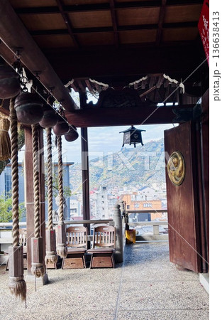 八幡浜の總鎮守八幡神社からみるミカン畑 八幡浜の總鎮守八幡神社からみるミカン畑 136638413