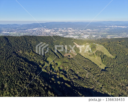 Open Ridge Pathway With Clear Sky And Rugged Terrain Perfect For Capturing Sweeping Landscapes Open Ridge Pathway With Clear Sky And Rugged Terrain Perfect For Capturing Sweeping Landscapes 136638433