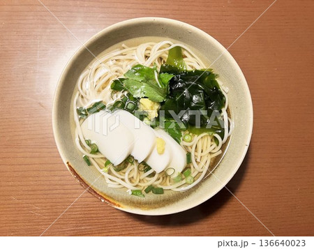 美味しそうな半田めんのにゅうめん、温麵 136640023