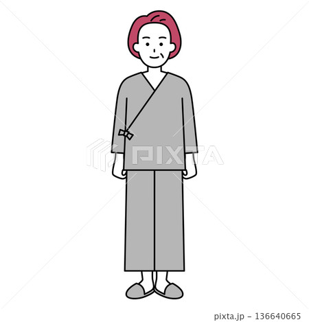 病院の検査着の中年の女性（全身） 136640665