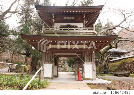 【鎌倉】浄智寺・鐘楼門 【鎌倉】浄智寺・鐘楼門 136642455