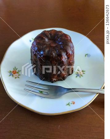 おしゃれなレストラン 136642673