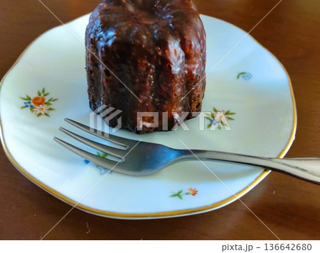 おしゃれなレストラン 136642680