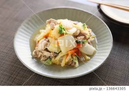 冬におすすめ！白菜と豚肉のうま煮 136643305