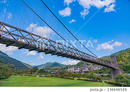 (長野県)国指定重要文化財 桃介橋 秋 (長野県)国指定重要文化財 桃介橋 秋 136646589