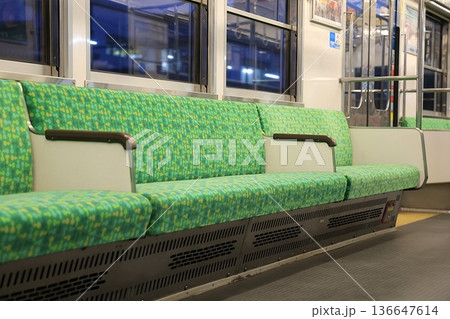 【養老鉄道】7700系の車内（養老線） 136647614