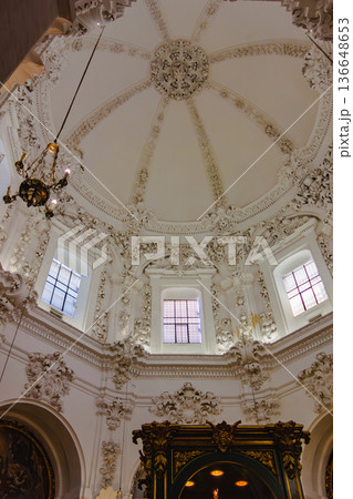 ゴルドバ街のメスキータ天井 136648653