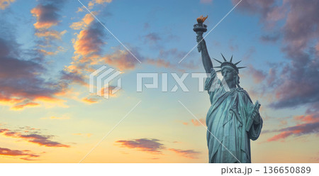 symbol of New York Statue of America symbol of New York Statue of America 136650889