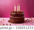 誕生日ケーキチョコレート 136651233