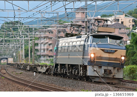 東海道本線　真鶴　JR貨物　EF66-27（吹田） 136655969