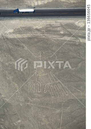 The Pan-American Highway through the desert and mountains 136656045