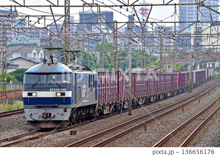 東海道本線　相模貨物　JR貨物　EF210-149（吹田） 136656176