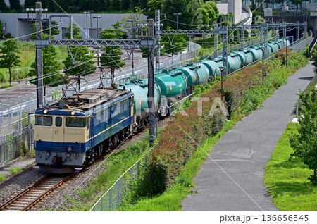 東海道本線 桜木町-東高島 JR貨物 EF65-2101(新鶴見) 東海道本線 桜木町-東高島 JR貨物 EF65-2101(新鶴見) 136656345