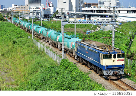 東海道本線 東高島-桜木町 JR貨物 EF65-2070(新鶴見) 東海道本線 東高島-桜木町 JR貨物 EF65-2070(新鶴見) 136656355