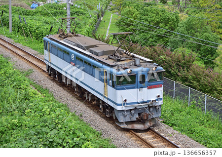 東海道本線 東高島-桜木町 JR貨物 EF65-2086(新鶴見) 東海道本線 東高島-桜木町 JR貨物 EF65-2086(新鶴見) 136656357