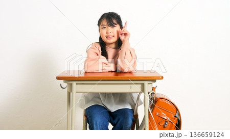 小学生 ランドセル 机 イメージ 小学生 ランドセル 机 イメージ 136659124