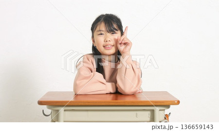 小学生 ランドセル 机 イメージ 小学生 ランドセル 机 イメージ 136659143