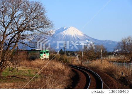大山と目玉おやじ列車 136660469