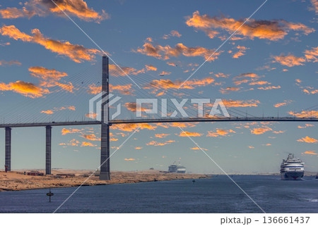 スエズ運河 スエズ運河 136661437