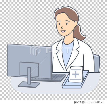 パソコンの前に座っている女性薬剤師 136668470