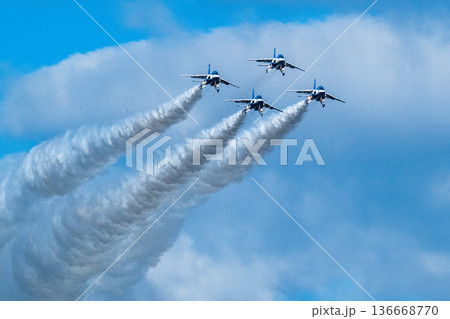 青空の希望 ブルーインパルス 青空の希望 ブルーインパルス 136668770