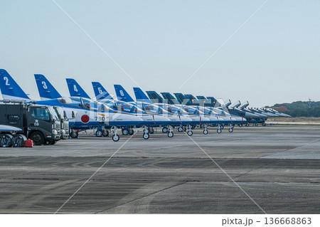 青空の希望   ブルーインパルス 136668863