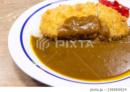おいしいカツカレー おいしいカツカレー 136668924