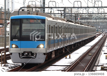 ［OH］冬の小田急線4000形電車（快速急行：新宿⇔小田原） 136669408