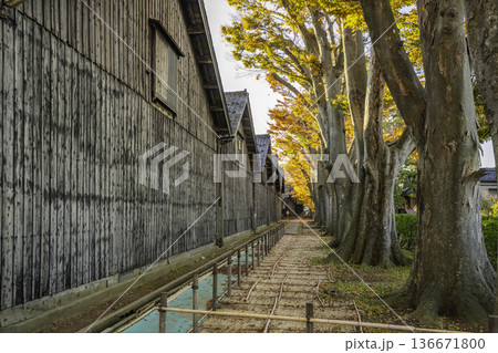 酒田　山居倉庫　山形県酒田市 136671800