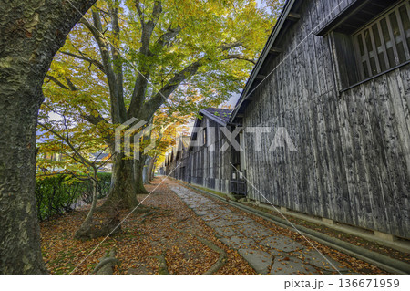 酒田　山居倉庫　山形県酒田市 136671959