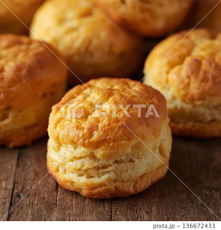 焼きたてのビスケット 136672433