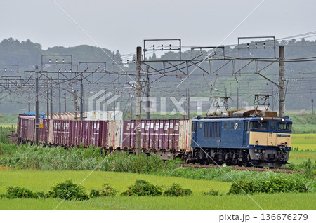 総武本線　佐倉－物井　JR貨物　EF64-1026（愛知） 136676279