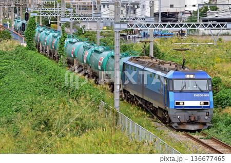 東海道本線 東高島-桜木町 JR貨物 EH200-901(高崎)+タキ1000-877 東海道本線 東高島-桜木町 JR貨物 EH200-901(高崎)+タキ1000-877 136677465