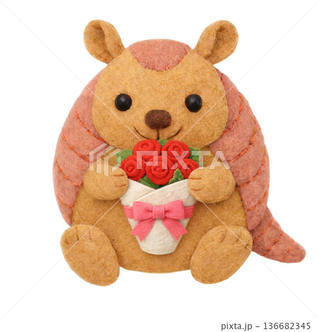 フェルト風の薔薇の花束を持ったアルマジロのイラスト 136682345