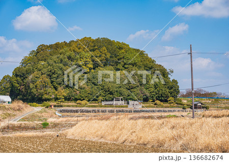 栗原塚穴古墳（天武天皇陵）　奈良県明日香村 136682674