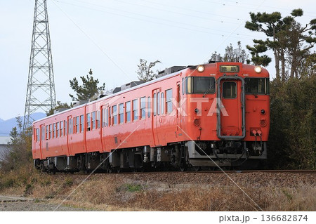 【JR四国】キハ47形〜首都圏色〜（高徳線：勝瑞〜吉成） 136682874