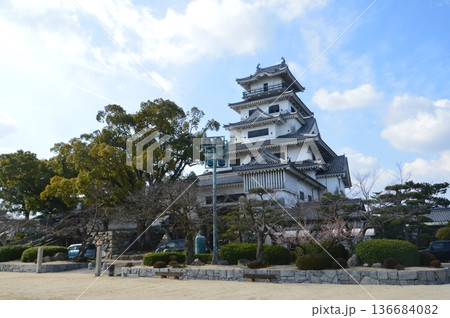 今治城の天守閣・吹揚神社(愛媛県今治市通町3丁目) 今治城の天守閣・吹揚神社(愛媛県今治市通町3丁目) 136684082