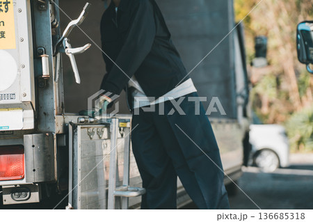 truck driver truck driver 136685318