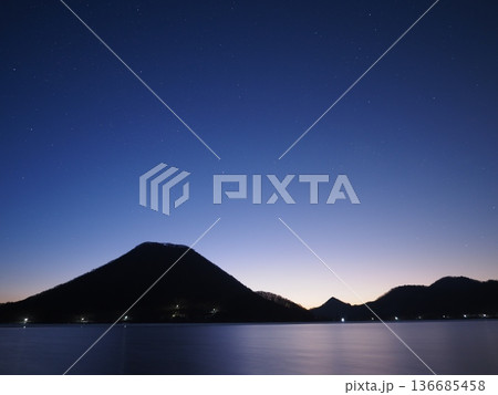 夜明けの榛名富士とわし座（20260212053944） 136685458