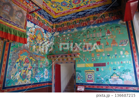 ネパール　コパン僧院 136687215