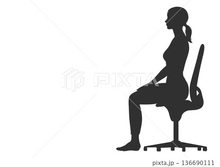 正しい姿勢で椅子に座る女性のシルエット 全身横向き 横顔 正しい姿勢で椅子に座る女性のシルエット 全身横向き 横顔 136690111