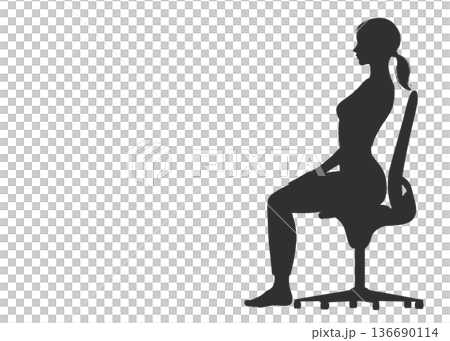反り腰 骨盤前傾 仙骨座りの悪い姿勢で椅子に座る女性のシルエット 全身横向き 横顔 136690114