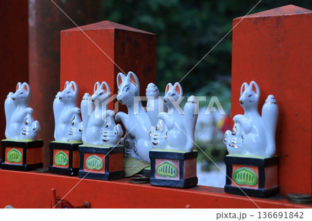 鎌狐を奉る鎌倉にパワースポットである佐助稲荷神社 鎌狐を奉る鎌倉にパワースポットである佐助稲荷神社 136691842