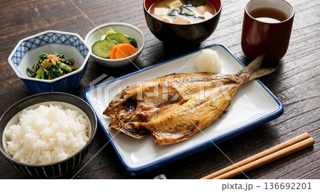 ホッケ定食 136692201