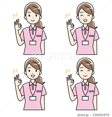 笑顔でOKサインをするポロシャツの女性のイラスト 136692879