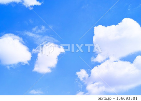 青空と雲イメージ 青空と雲イメージ 136693581