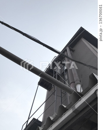 工場から伸びたパイプ 工場から伸びたパイプ 136700081