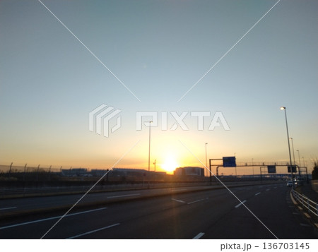 真の夜明け 136703145