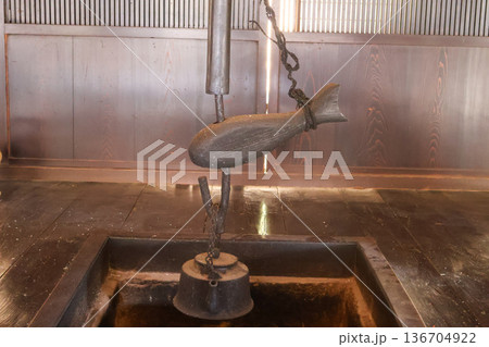 囲炉裏のある風景 136704922